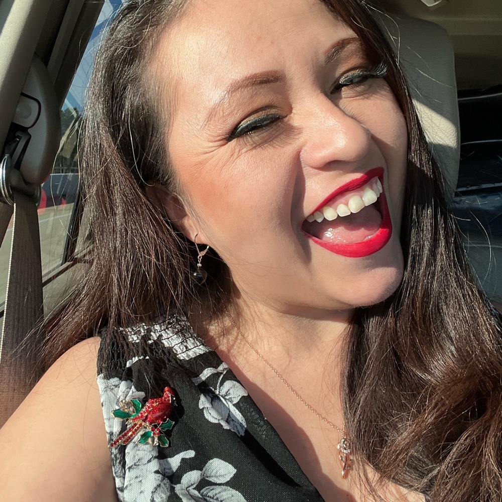 Meet your Posher, Roci